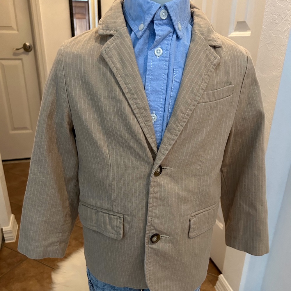 Baby Gap Tan Pinstripe Blazer with Blue Shirt size 5